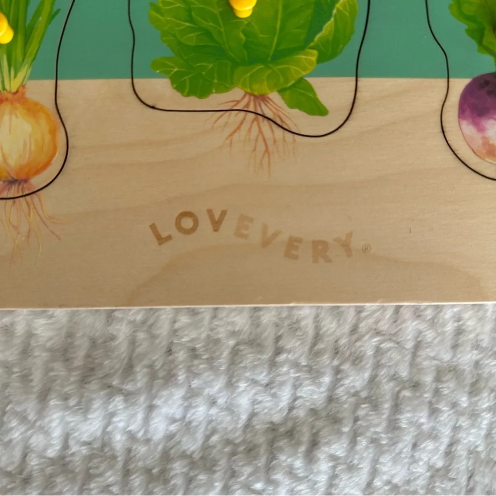 Lovevery Community Garden Puzzle, from Pioneer Kit (16-18 mo)